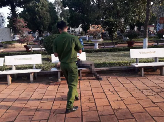 Tin tức thời sự mới nóng nhất hôm nay 19/1/2020: Người đàn ông tử vong bí ẩn trên ghế đá hoa viên