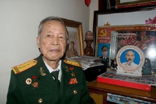 Anh hùng La Văn Cầu trở về thời bình thành “chiến sĩ bảo vệ môi trường”