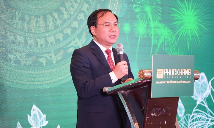 Gala chào xuân 2020: Hành trình 10 năm – Phúc Khang tặng căn hộ và sổ đỏ cho nhân viên trị giá 60 tỷ đồng