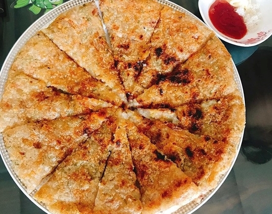 Rán bánh chưng cách này đảm bảo bánh giòn tan không cần một giọt dầu