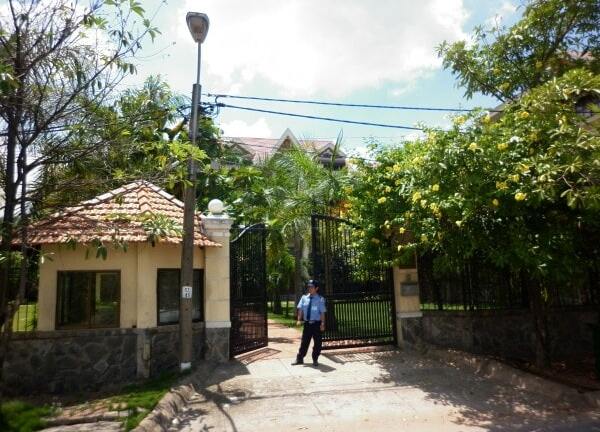 Vài triệu đồng/ngày trông nhà dịp Tết: Cung không đủ cầu