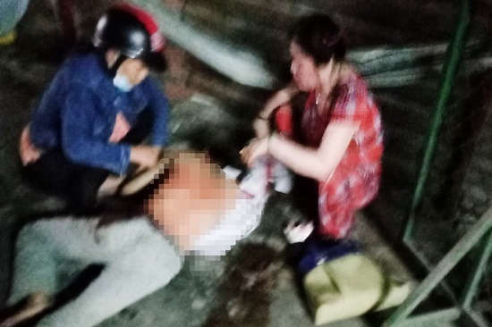 Tin tức pháp luật mới nhất ngày 28/1/2020: Bảo vệ mẹ, nam thanh niên đâm người đàn ông trọng thương