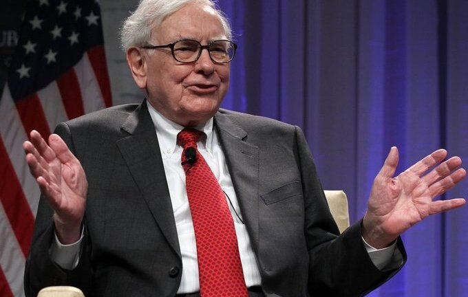Đế chế báo chí “khủng” với 31 tờ báo tỷ phú Warren Buffett được bán với giá bao nhiêu?