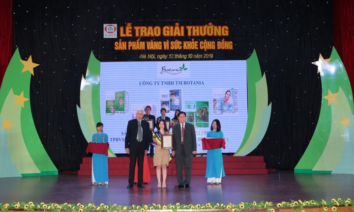 Nghĩa cử cao đẹp của công ty Botania với cậu bé 3 tuổi bị khối u trong mũi