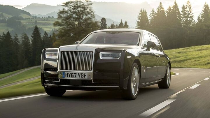 Bảng giá xe Rolls Royce mới nhất tháng 2/2020: Rolls Royce Cullinan siêu sang giá 41 tỷ đồng