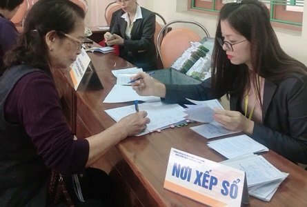 Niềm vui ngày BHXH chi trả lương hưu 