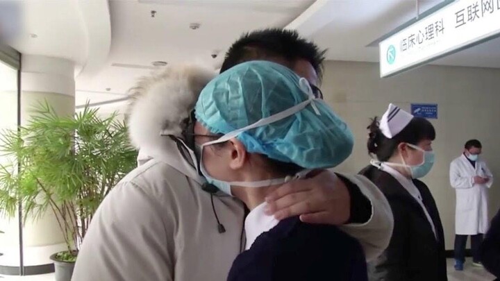 Video: Bác sĩ mới lấy vợ được một ngày đã đến Vũ Hán chống Covid-19