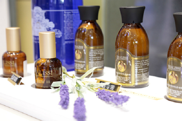 Bí quyết lưu giữ nhan sắc của Cố vấn sắc đẹp Hoa Hậu Việt Nam Đặng Thanh Hằng