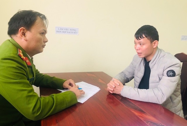 Khởi tố người chồng hiếp dâm vợ sau khi níu kéo bất thành