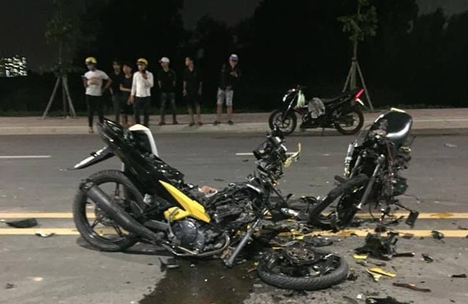 Tin tai nạn giao thông mới nhất ngày 25/2/2020: Tự đâm xe vào nhau lúc đua xe, 2 thanh niên tử vong