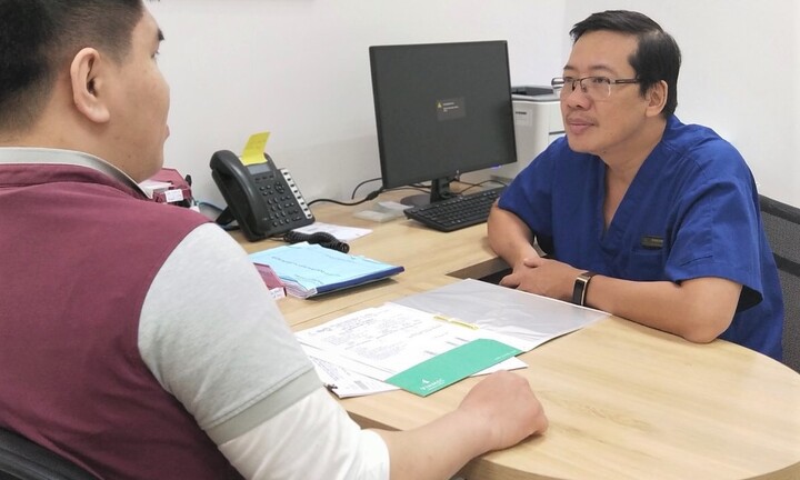 Xuất viện trong ngày sau mổ thoát vị bẹn và cắt túi mật nội soi 