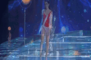 Video: Phần catwalk gây xôn xao của dàn thí sinh Hoa hậu Chuyển giới 2020