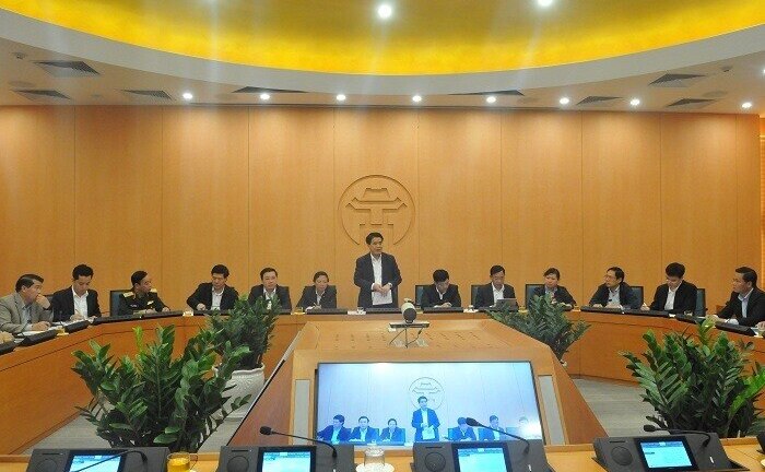 Có bao nhiêu hành khách trên khoang thương gia ngồi gần nữ bệnh nhân nhiễm Covid-19?