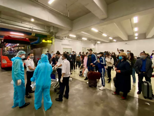 Sân bay Nội Bài mở thêm cửa nhập cảnh, áp dụng quy trình mới để giảm tải ùn tắc