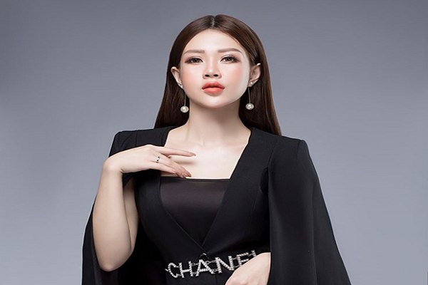 Gặp gỡ nữ doanh nhân 9x xinh đẹp Bùi Quỳnh Anh khởi nghiệp từ hai bàn tay trắng