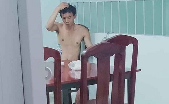 Tin tức pháp luật mới nhất ngày 3/4/2020: Lạnh người lời khai của nam sinh viên cầm dao rượt chém chết bà ngoại