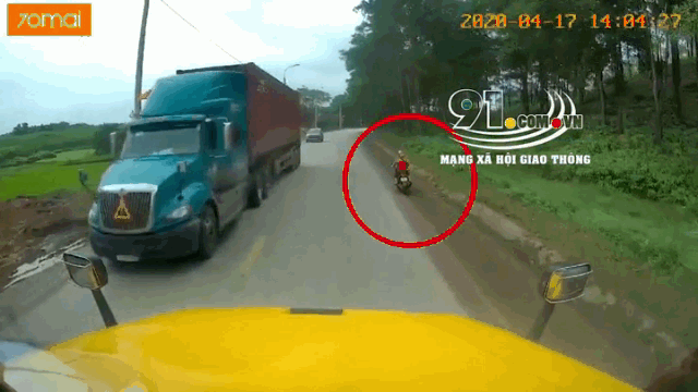 Video: Cận cảnh pha đánh lái 