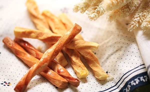 Chỉ với chiếc lò vi sóng tôi đã làm được món ăn vặt siêu ngon cho bé