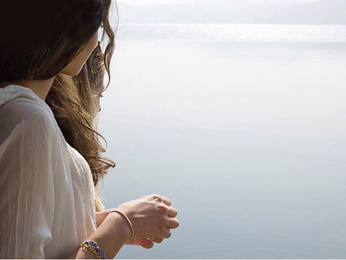 Im lặng hay lên tiếng?