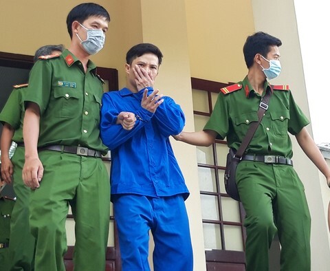 Xét xử 3 gã trộm đột nhập,