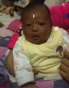 Mẹ mang thai thích xem phim Bao Thanh Thiên, bé con ra đời khiến cả nhà bất ngờ