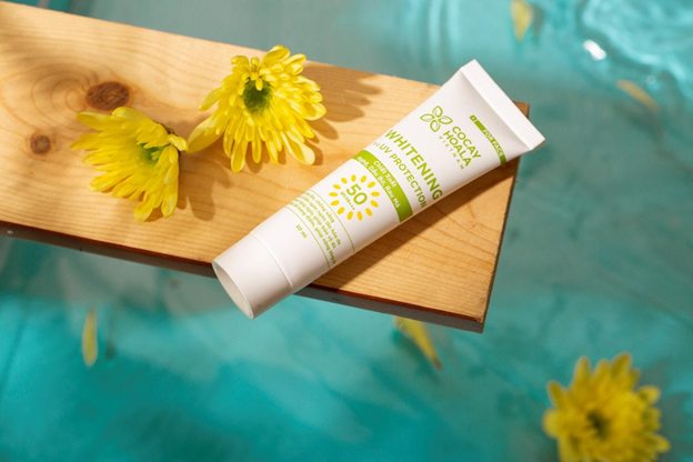 Vì sao cần sử dụng kem chống nắng có chức năng dưỡng ẩm?