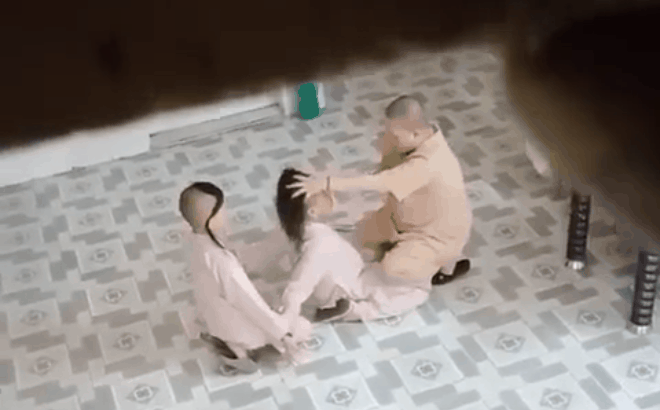Vụ sư cô túm tóc, tát đồ đệ trong chùa ở TP.HCM: Mẹ nạn nhân tiết lộ sốc