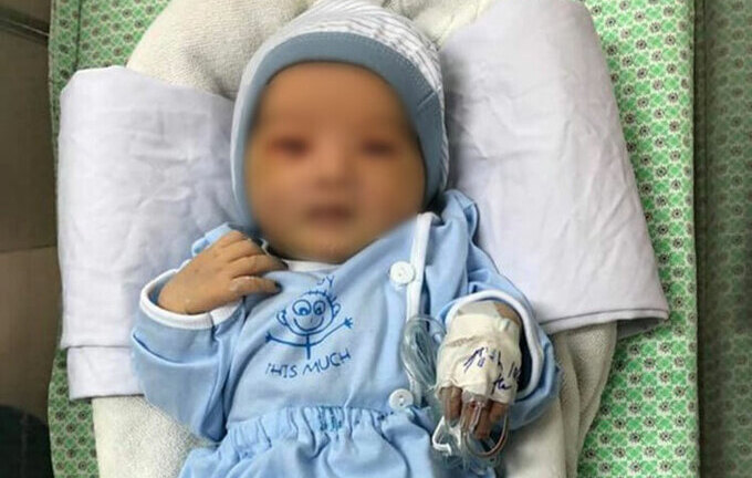 Bé sơ sinh bị bỏ rơi dưới hố ga suốt 3 ngày: Xuất hiện người phụ nữ ở Hà Tĩnh xưng là