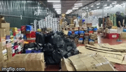 Đột kích kho hàng lậu hơn 10.000m2, 40 nhân viên chốt đơn ở Lào Cai: Hé lộ bất ngờ về chủ kho