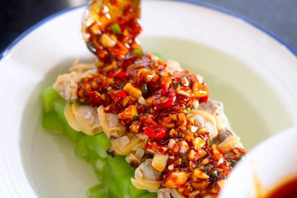 Vẫn là ngao và mướp nhưng không nấu canh, đem trộn kiểu này thì ngon 