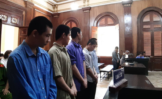 Tuổi thơ bất hạnh ” của 8 tên cướp “nhí” và bản án khoan hồng