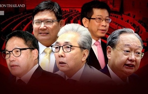 Phó thủ tướng Thái Lan cùng 3 bộ trưởng phụ trách kinh tế từ chức