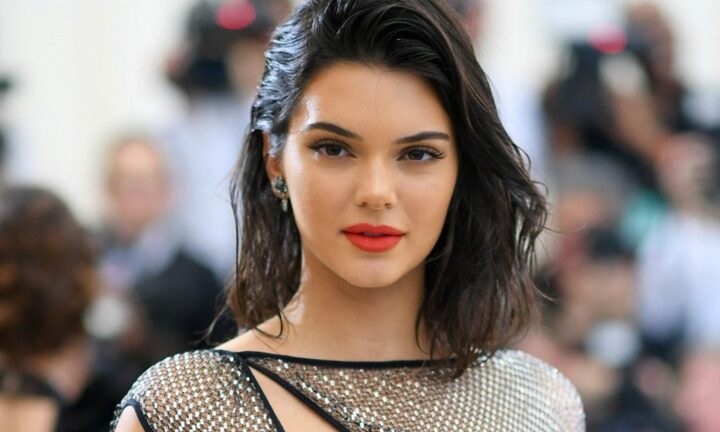 Bỏ túi bí quyết dưỡng da làm đẹp đơn giản cực hiệu quả của các siêu mẫu nổi tiếng thế giới