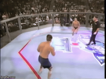 Video: Khóa cổ đối thủ, kết thúc trận đấu võ chỉ trong 9 giây