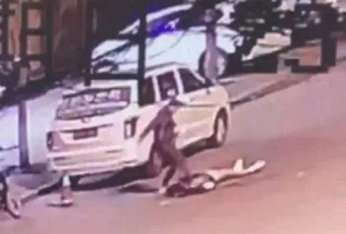 Người đàn ông đánh chết vợ cũ ngay trên đường, thản nhiên khi bị bắt gây phẫn nộ