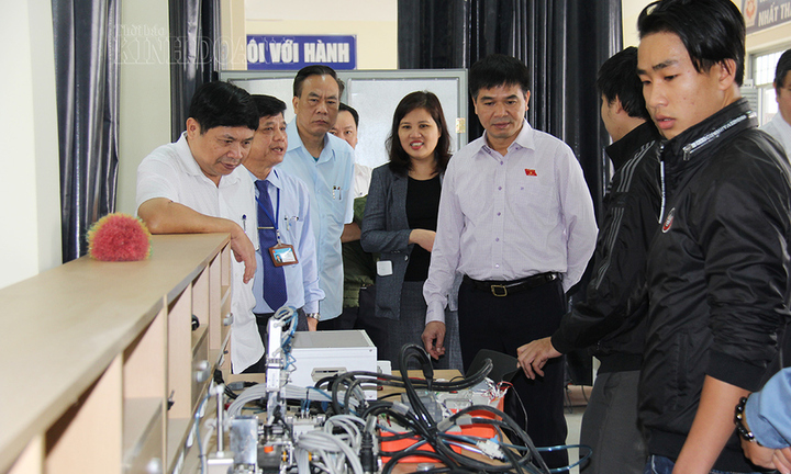 Nghiên cứu trao đổi: Mô hình doanh nghiệp trường học, xu hướng tất yếu của nền kinh tế hiện đạii