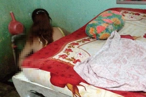 Bắt quả tang đôi nam nữ mua bán dâm trong quán cà phê 