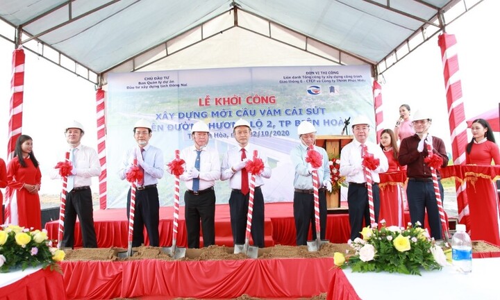 Hạ tầng kết nối triển khai đồng loạt, bất động sản phía Đông TP.HCM “cất cánh”