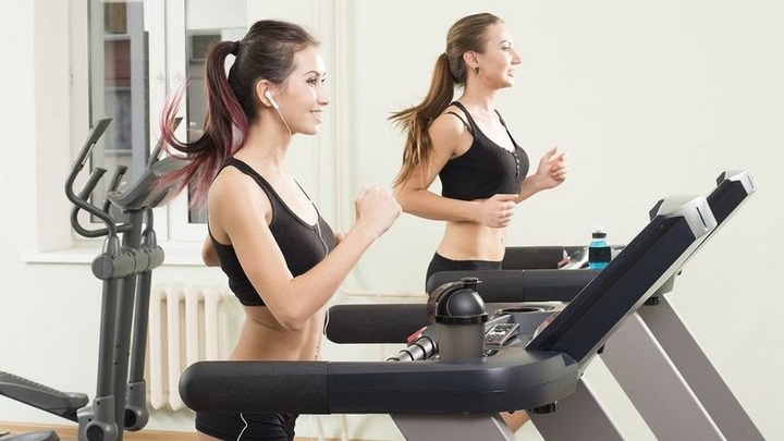 Máy chạy bộ cơ là gì? Nên chọn máy chạy bộ nào tốt nhất hiện nay?