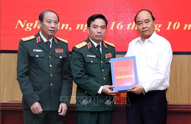 Thủ tướng: Nén đau thương, tiếp tục hỗ trợ người dân khắc phục hậu quả lũ lụt