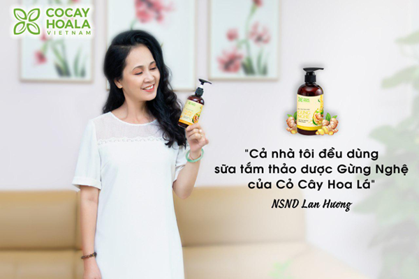 Sữa tắm trắng da, giảm mụn loại nào tốt? Sữa tắm gừng nghệ cỏ cây hoa lá làm trắng da, trị mụn được không?