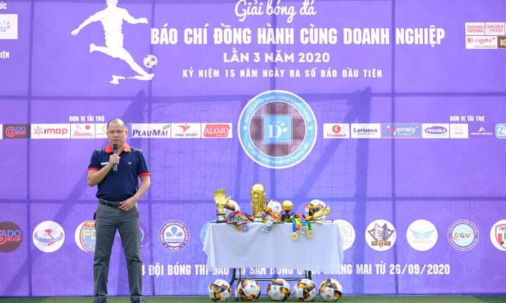 Zila Water tài trợ nước uống trên sân cho giải bóng đá “Báo chí đồng hành cùng doanh nghiệp lần 3”