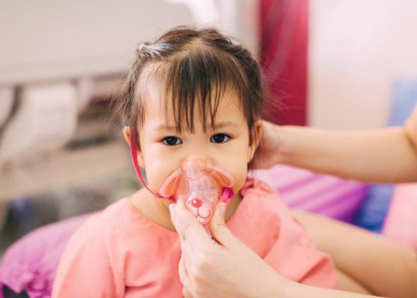 Những lưu ý về điều trị viêm phổi cộng đồng ở trẻ em