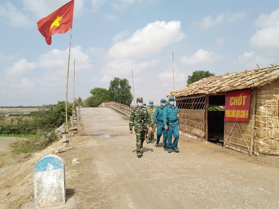 Chốt trưởng dân quân gương mẫu, tận tụy, bảo vệ bình yên vùng biên giới
