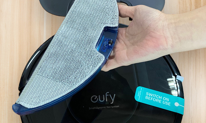 Tiết kiệm thời gian làm việc nhà với robot hút bụi Eufy RoboVac G10 Hybrid