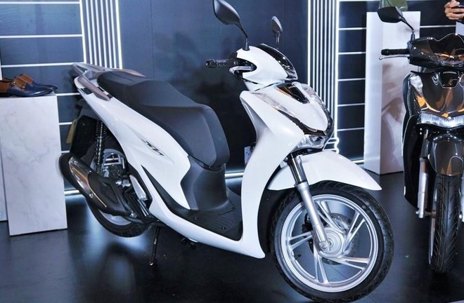 Bảng giá xe má Honda tháng 12/2020: Honda SH tăng mạnh trở lại