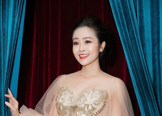 Quá khứ cơ cực đằng sau sự thành công của nữ MC có nụ cười đẹp nhất VTV