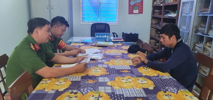 Tin tức pháp luật mới nhất ngày 18/12: Đối tượng đánh tài xế xe ôm bất tỉnh khai gì?