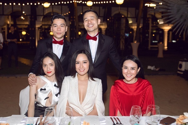 Mai Phương Thúy, Hương Giang khoe vẻ quyến rũ trong bữa tiệc nóng bỏng của Vbiz