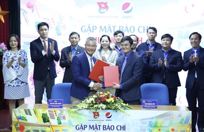 Pepsi 'Mang Tết về nhà' 2021 mang Xuân sớm cho hàng nghìn sinh viên, người lao động nghèo